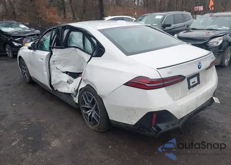 2025 BMW I5 xDrive40 from USA, damaged, VIN WBY13HG02SCT77638